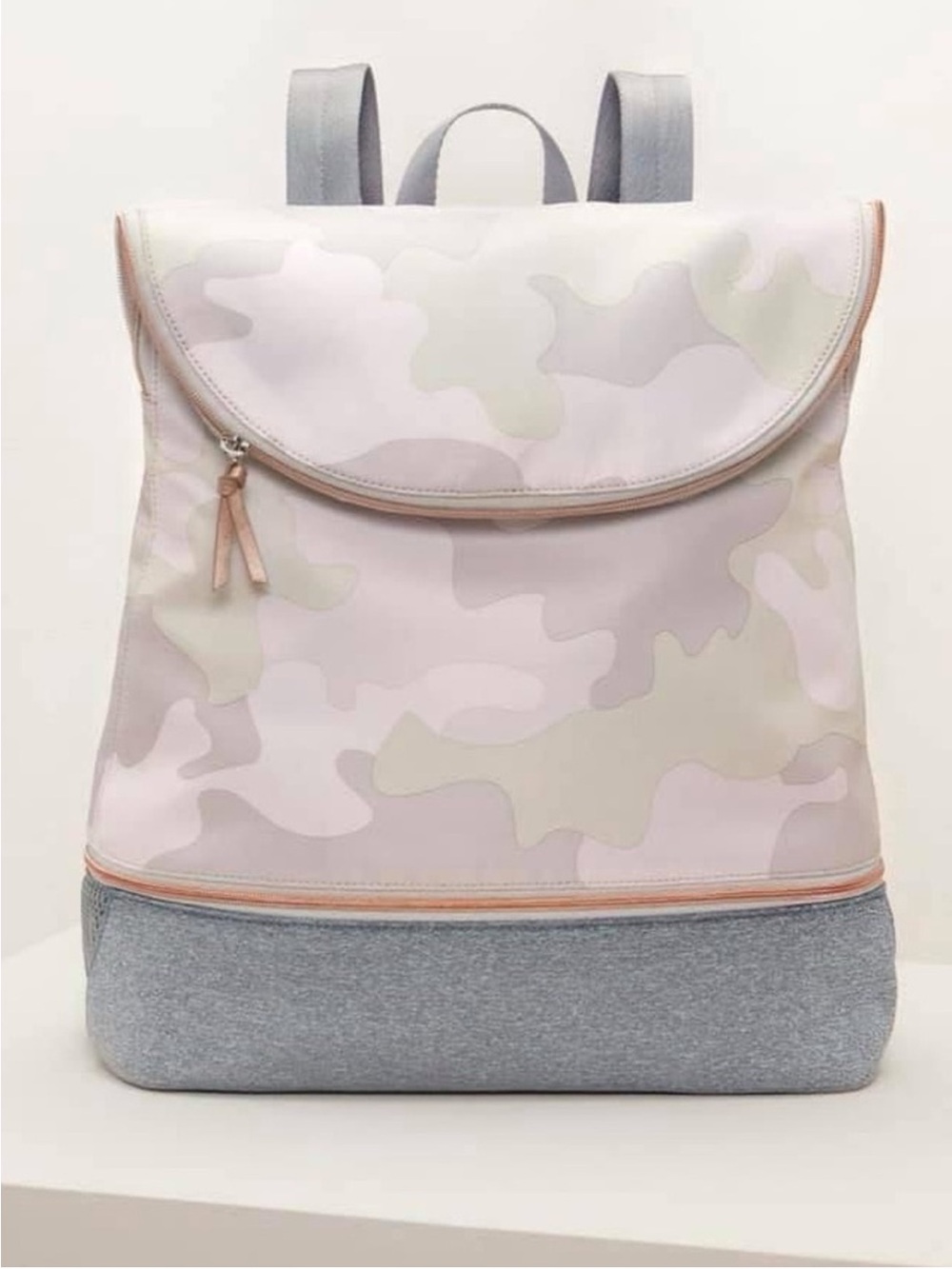 Stella & Dot Crush It Backpack Blush Camo NEW Carry On Diaper Bag Yoga Straps